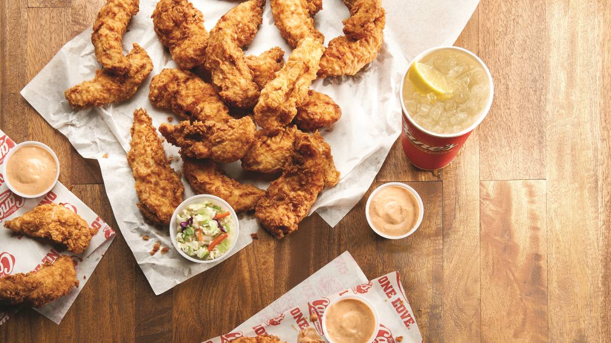 Raising Cane's Chicken Fingers restaurant in Houston - photo 2
