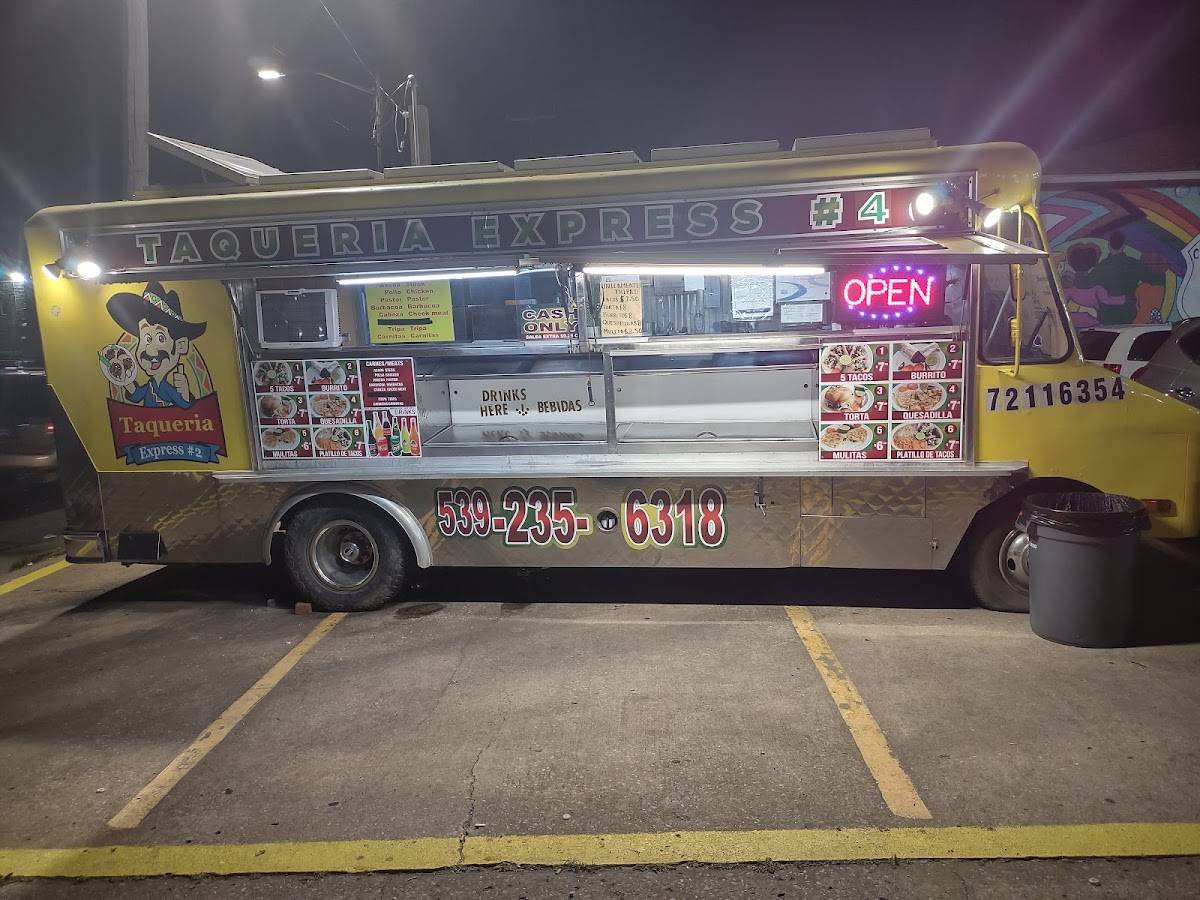 Taqueria Express #3 restaurant in Tulsa - photo 3