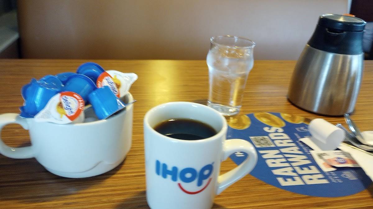 IHOP restaurant in Portland - photo 4