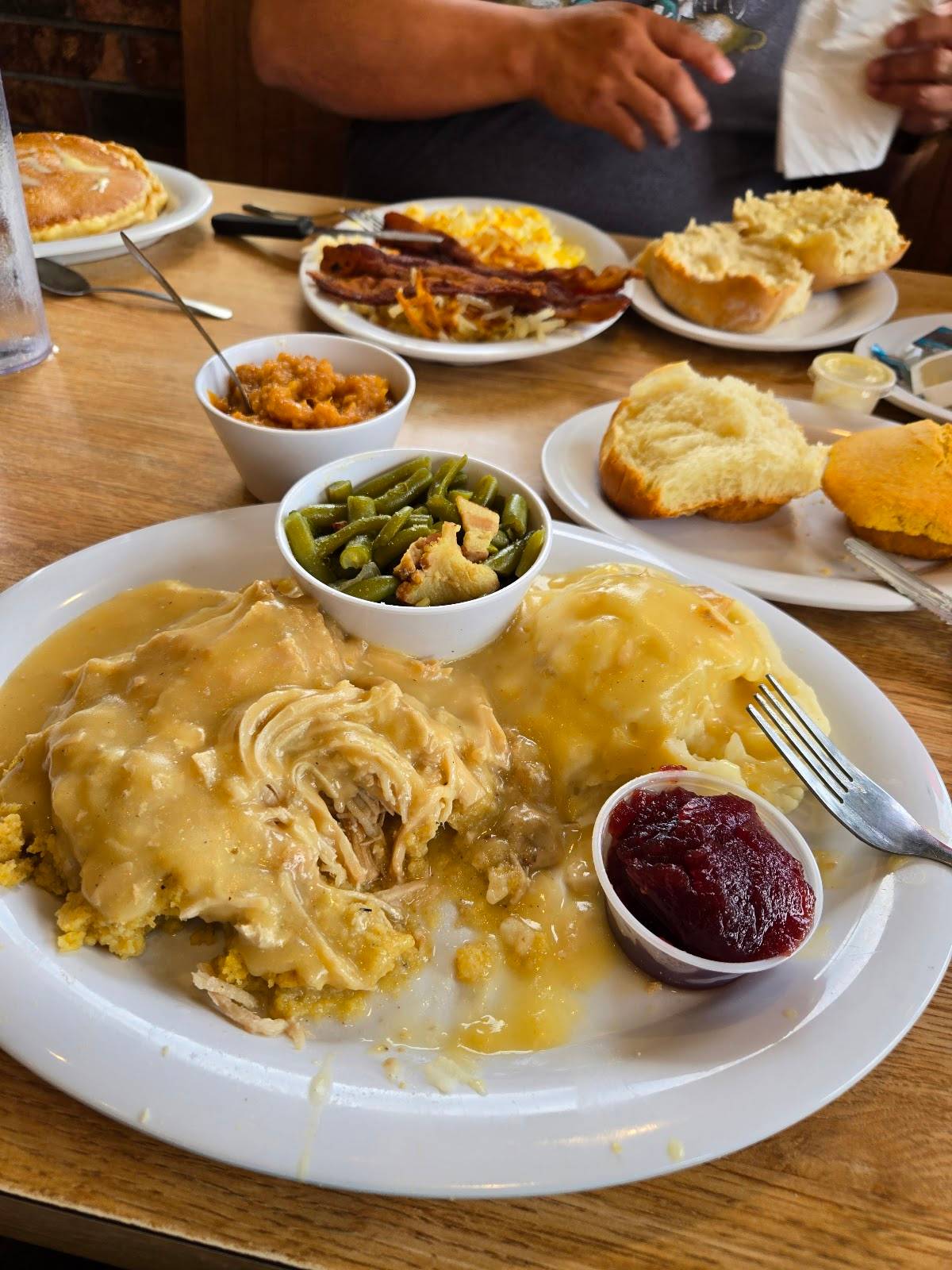 Kelley's Country Cookin' restaurant in Pasadena - photo 4