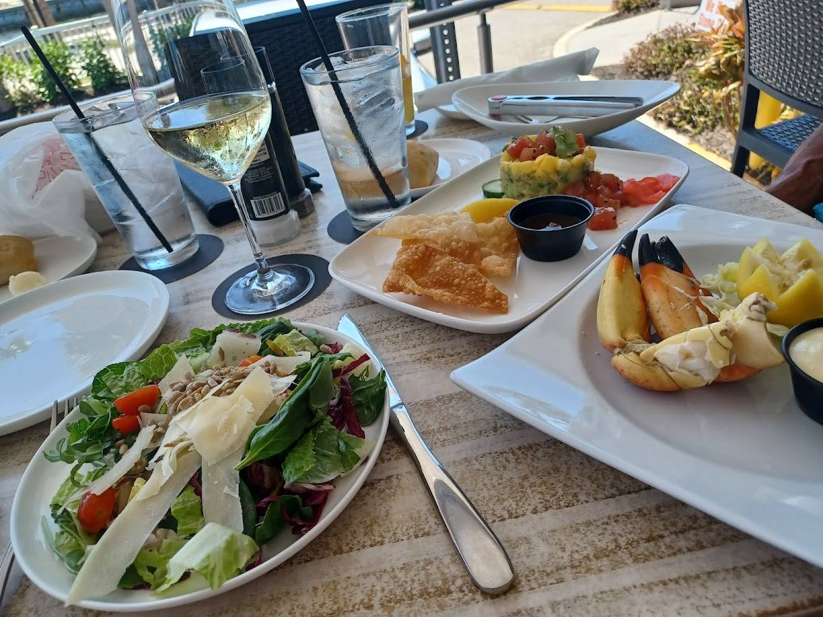 Bon Appétit Restaurant & Marina Bar restaurant in Dunedin - photo 5