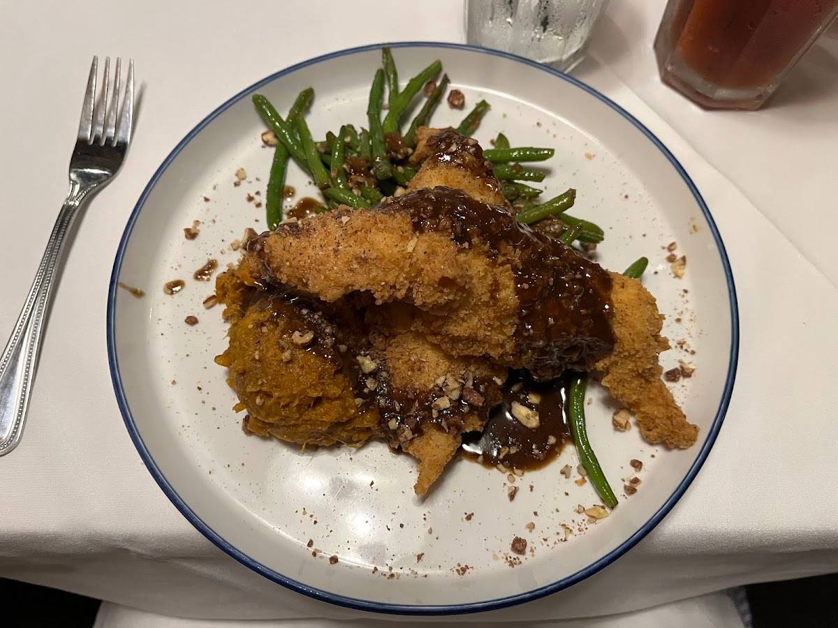 The Red Maple Restaurant restaurant in Gretna - photo 4