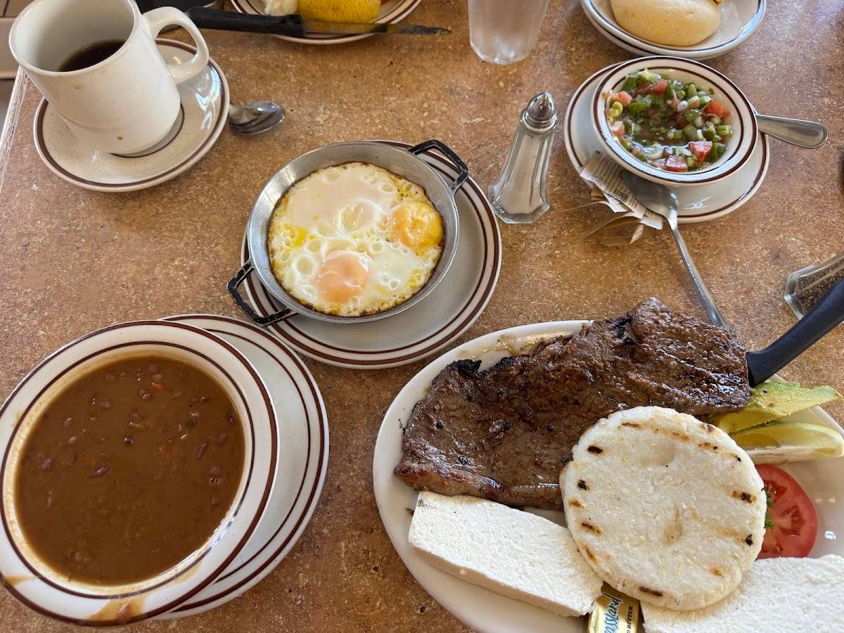 La Fonda Antioquena restaurant in Los Angeles - photo 4