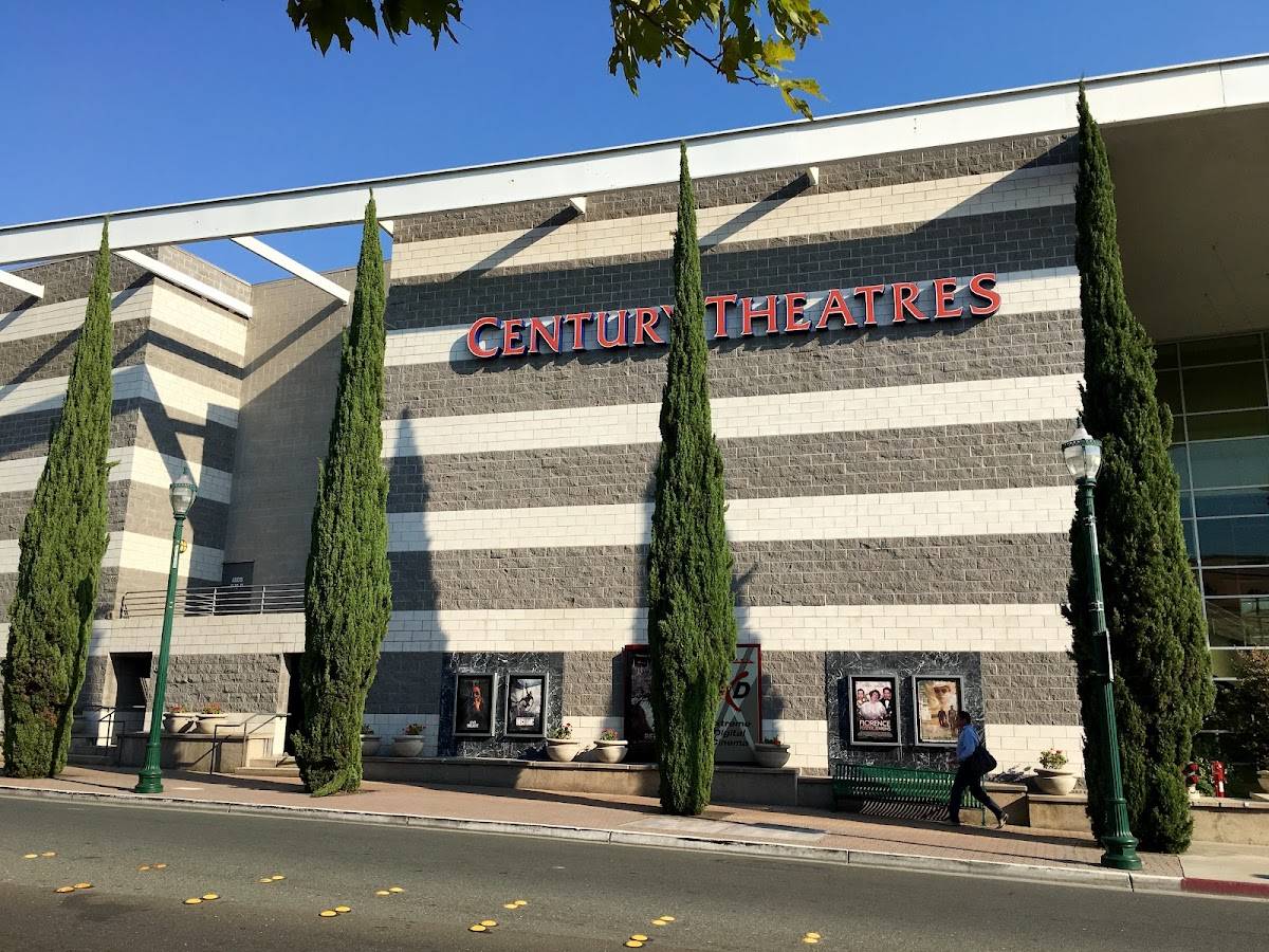 Cinemark Century Walnut Creek 14 and XD restaurant in Walnut Creek - photo 2