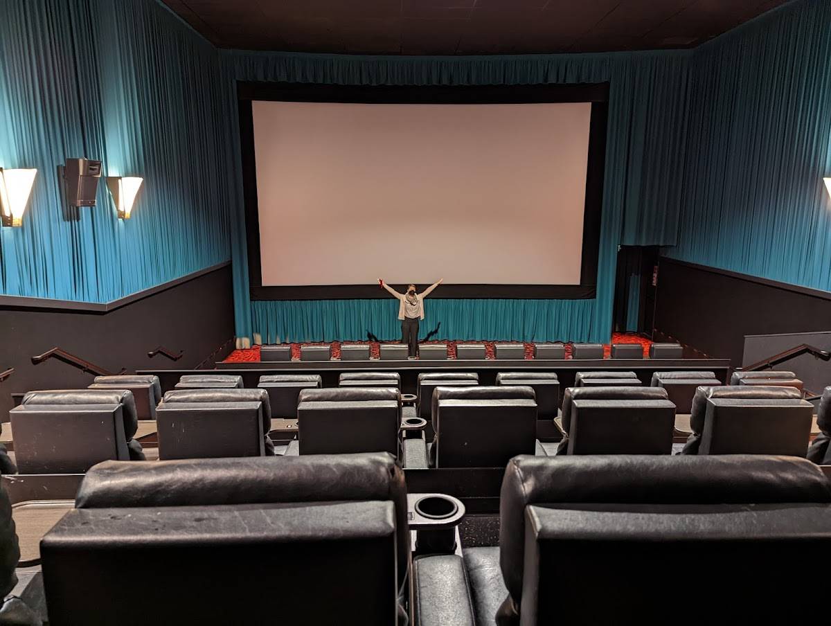 Cinemark Century Walnut Creek 14 and XD restaurant in Walnut Creek - photo 3
