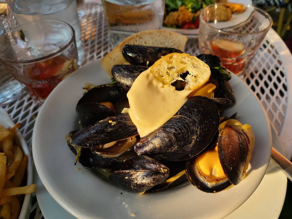 Cafe Degas restaurant in New Orleans - photo 5