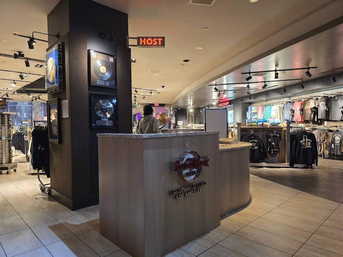 Hard Rock Cafe restaurant in Los Angeles - photo 5