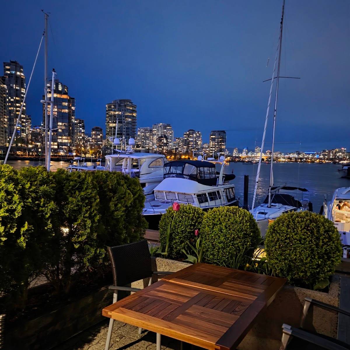 Dockside Restaurant restaurant in Vancouver - photo 3