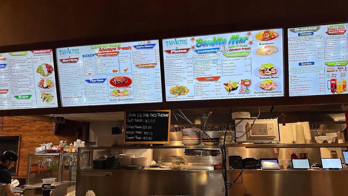 Taqueria Tapaltos restaurant in Sacramento - photo 4