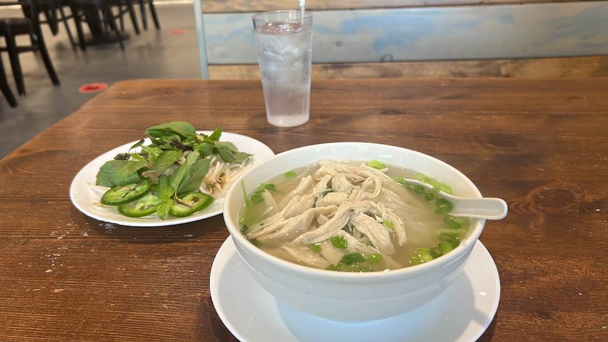 Bamboo Cafe restaurant in Simi Valley - photo 3