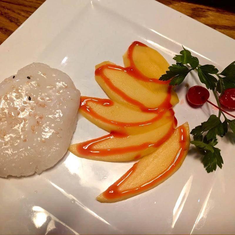 Pacific Paradise Asian Dine-In and Sushi Bar restaurant in Albuquerque - photo 5