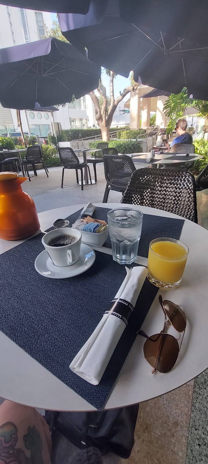 Wish Café by The Tony Hotel restaurant in Miami Beach - photo 2