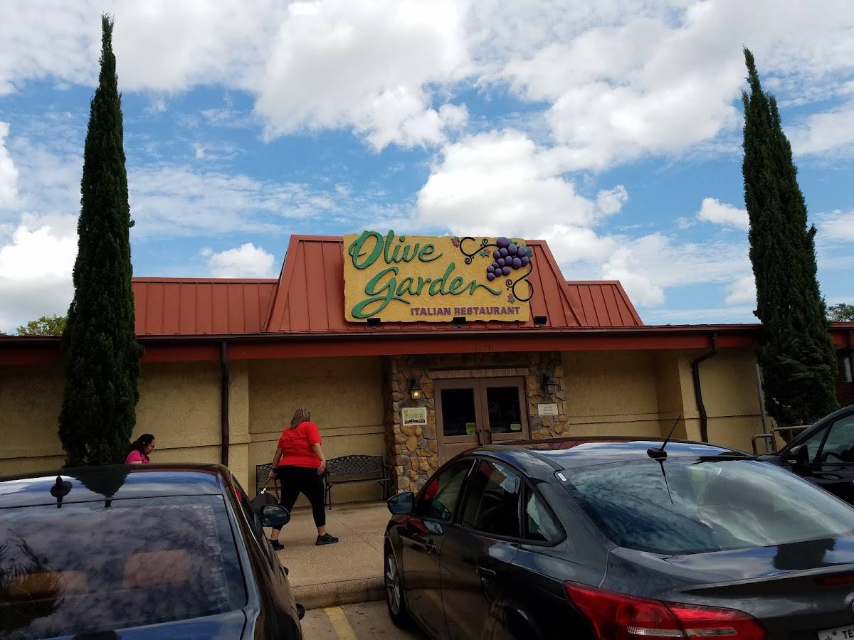 Olive Garden Italian Restaurant restaurant in Houston - photo 3