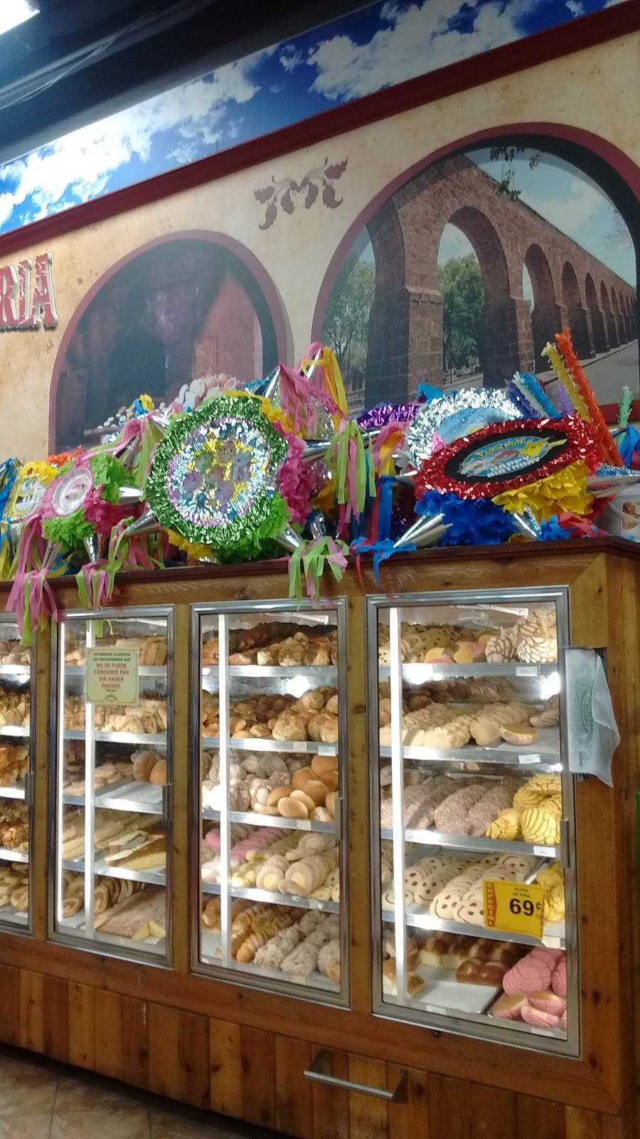 La Michoacana Meat Market restaurant in Houston - photo 5