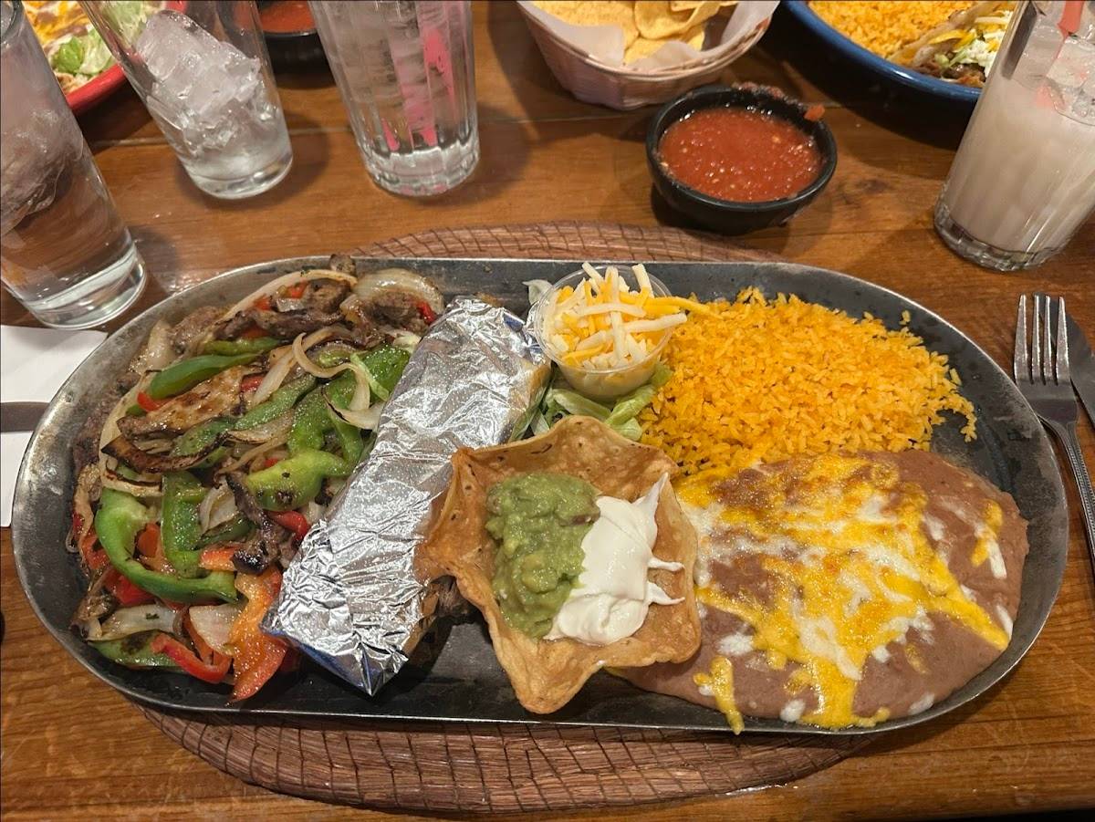 Miguel's Mexican Food At Midtown restaurant in Reno - photo 3