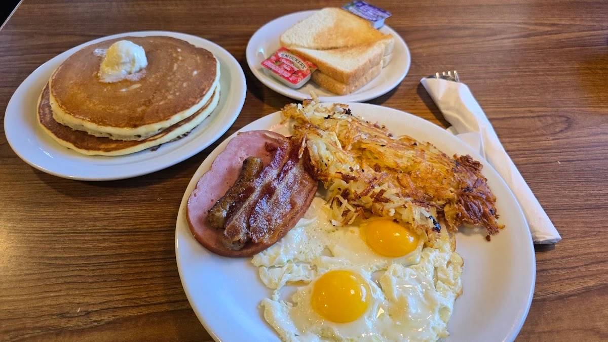 Denny's restaurant in Sparks - photo 3