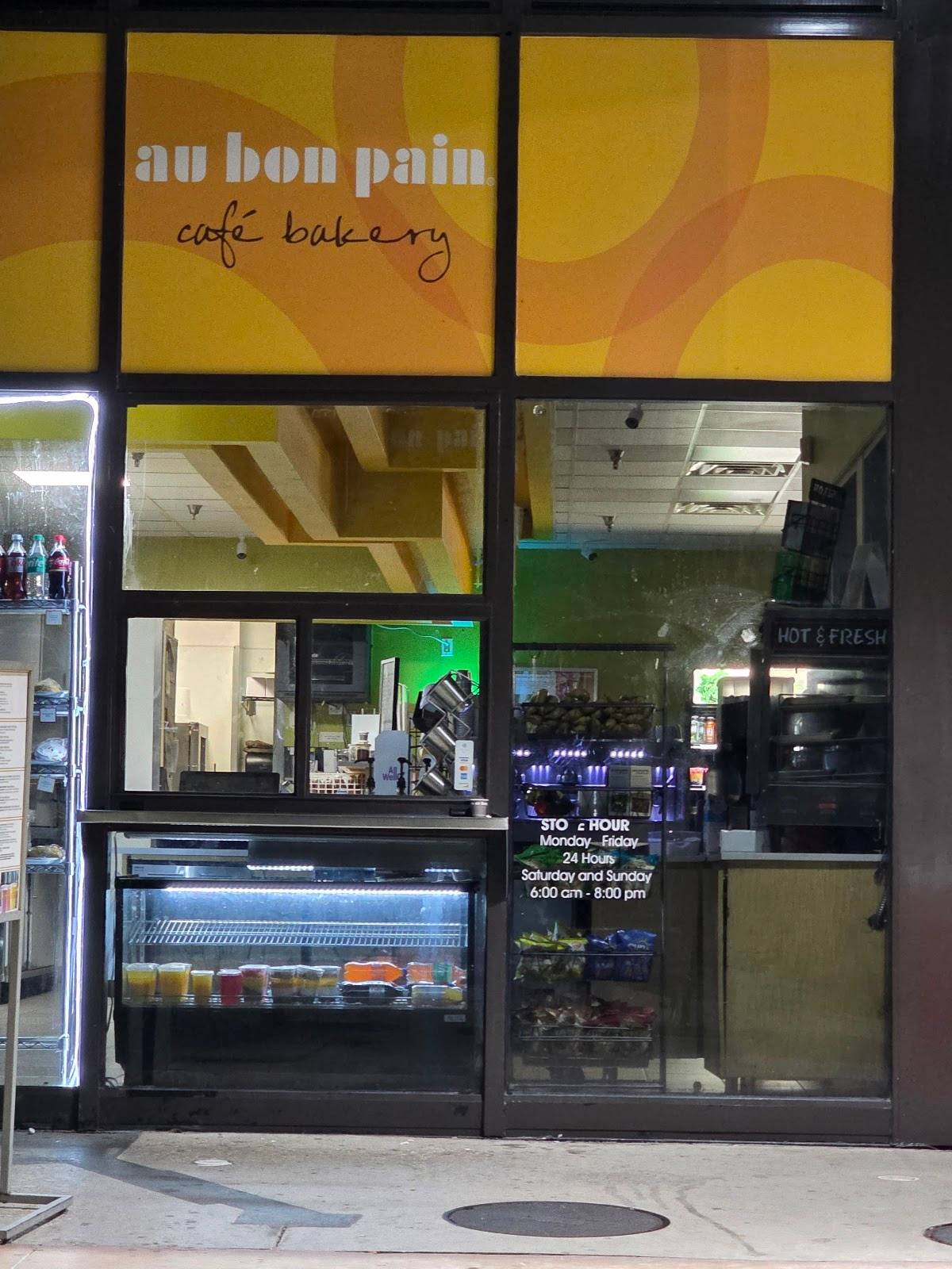 Au Bon Pain restaurant in Miami - photo 2
