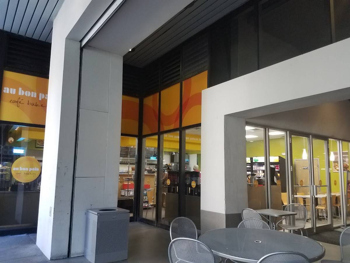 Au Bon Pain restaurant in Miami - photo 3