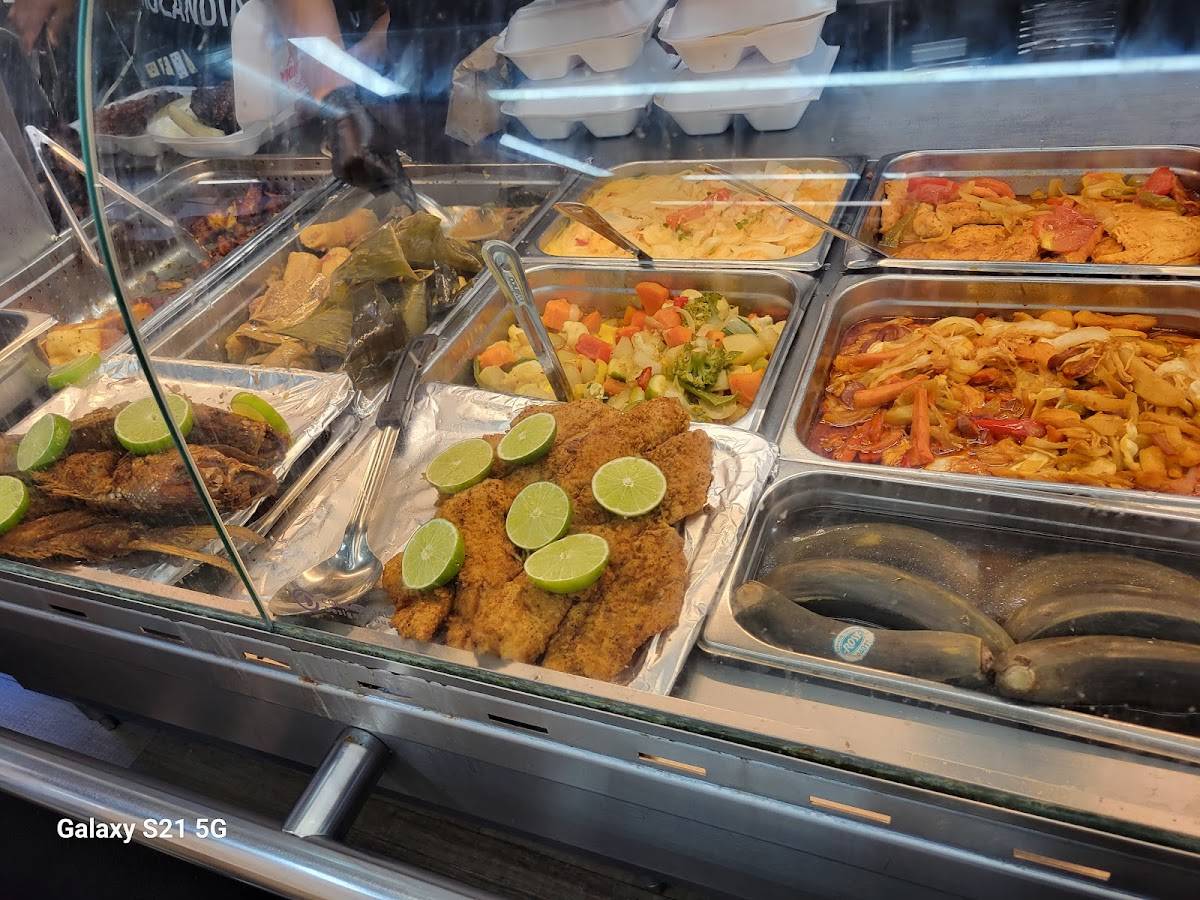 Pinolandia restaurant in Miami - photo 4