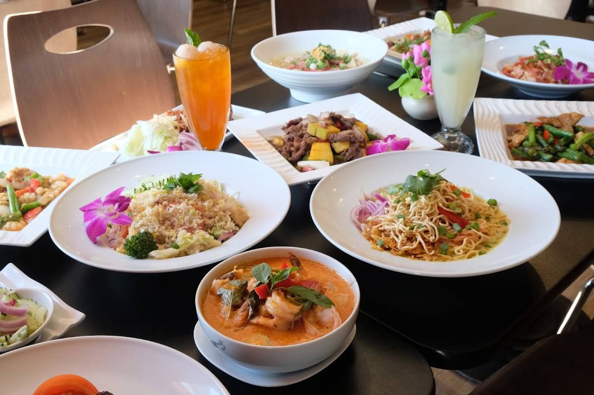 Amphawa Thai Noodle House restaurant in San Francisco - photo 2