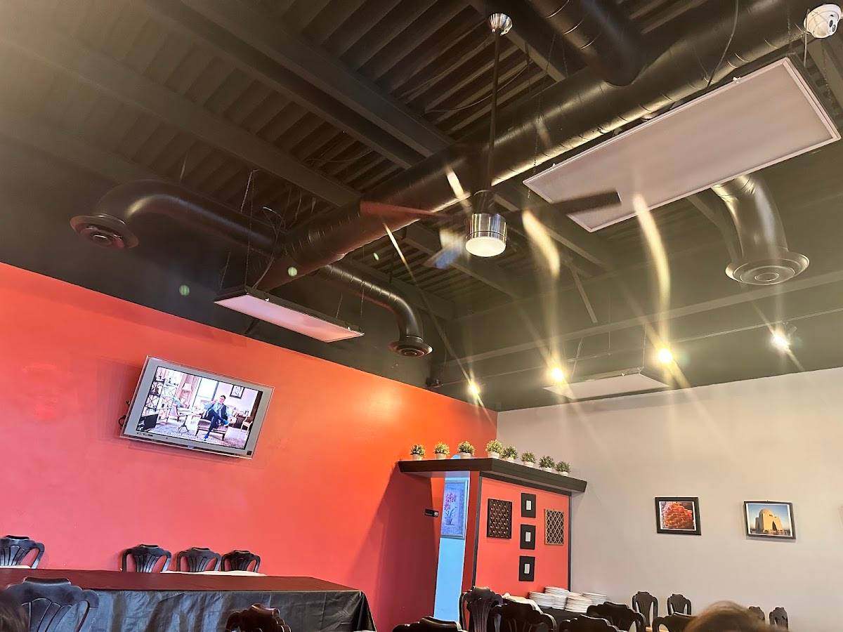 Larosh Grill restaurant in Katy - photo 3