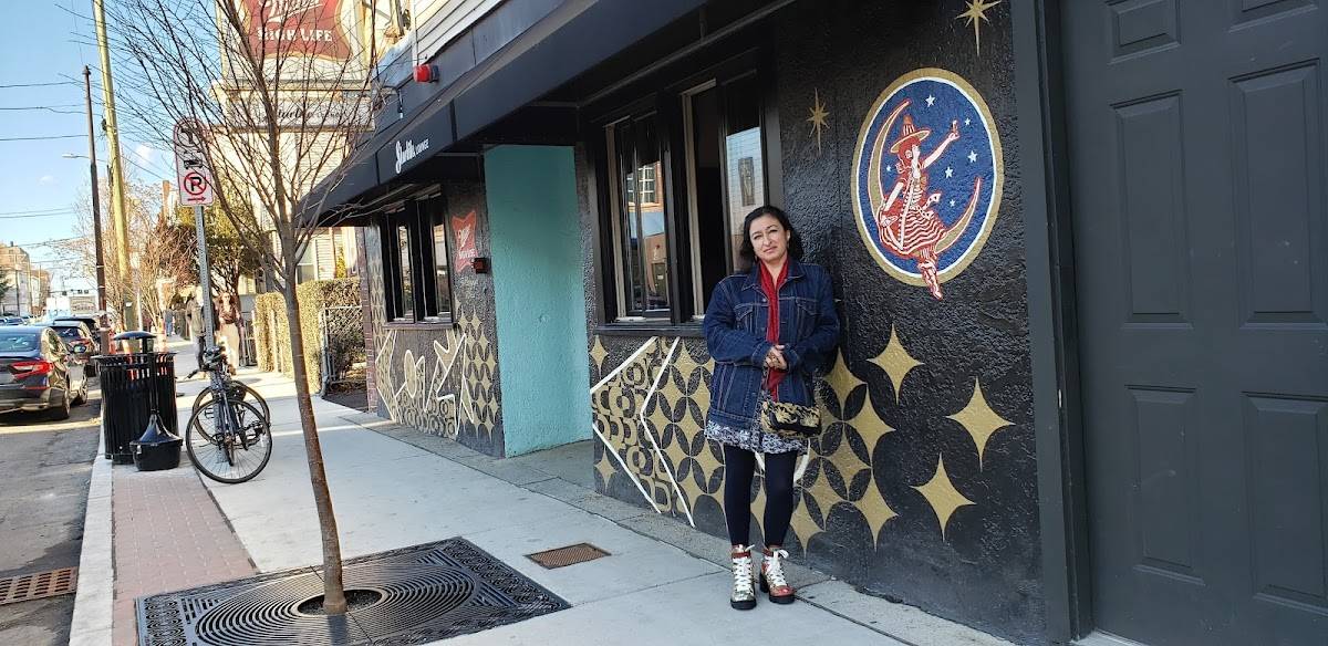 Trina's Starlite Lounge
