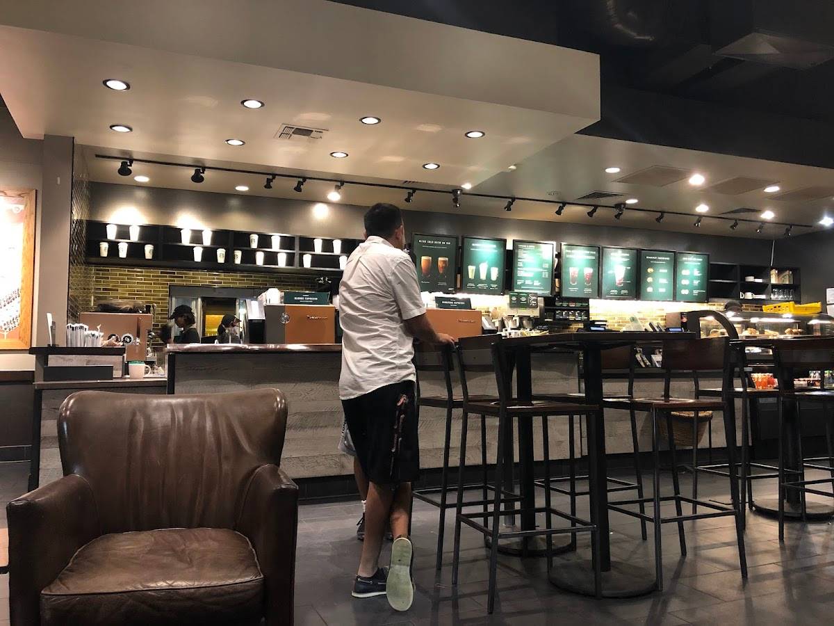 Starbucks restaurant in San Antonio - photo 3