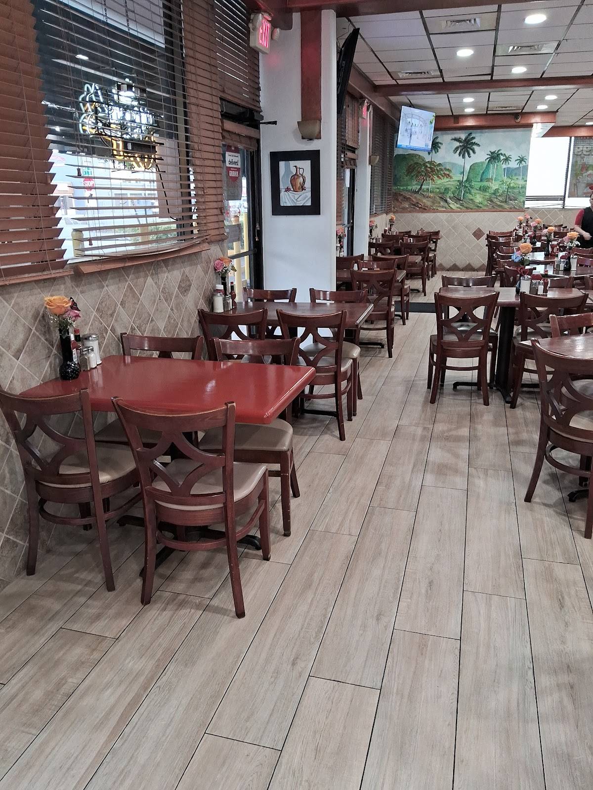 Caribe Restaurant restaurant in Miami - photo 3