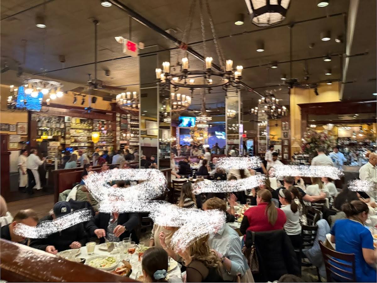 Carmine's - Time Square restaurant in New York - photo 5