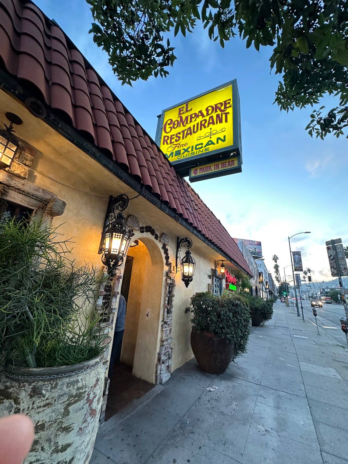 El Compadre Restaurant of Hollywood restaurant in Los Angeles - photo 5