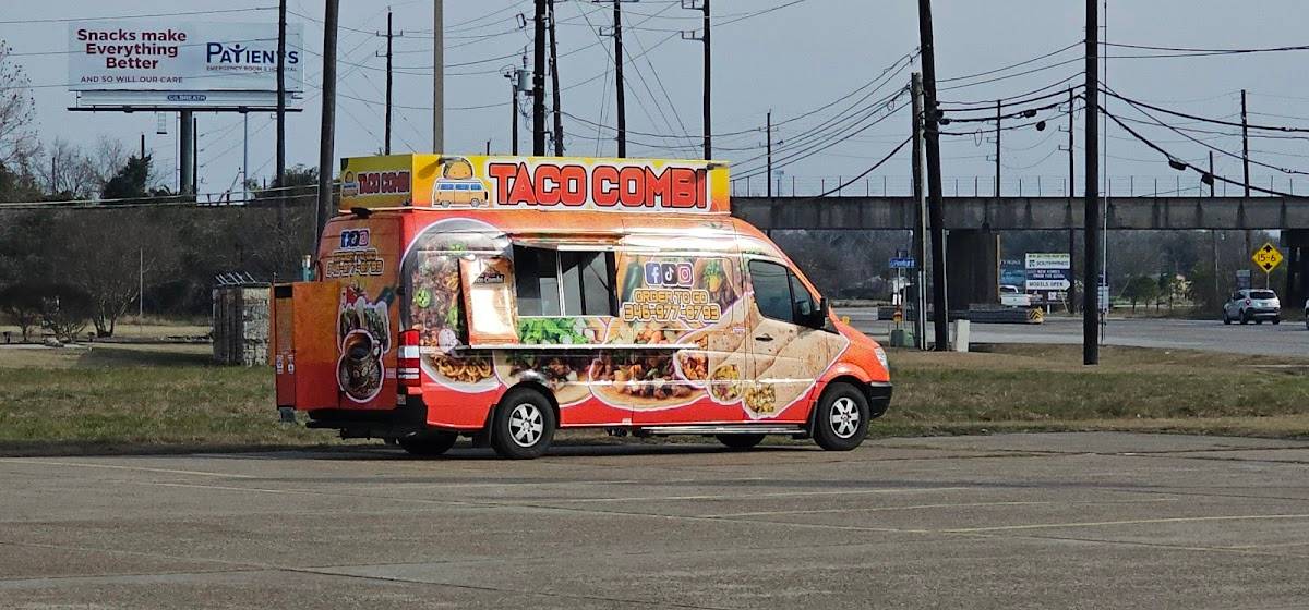 TACO COMBI (Food Truck) restaurant in Baytown - photo 2