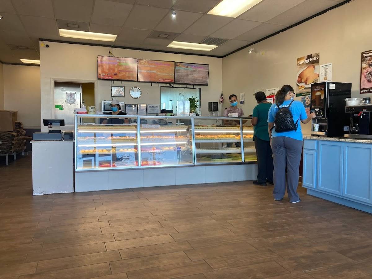Westco Donut Sugar Land restaurant in Sugar Land - photo 4