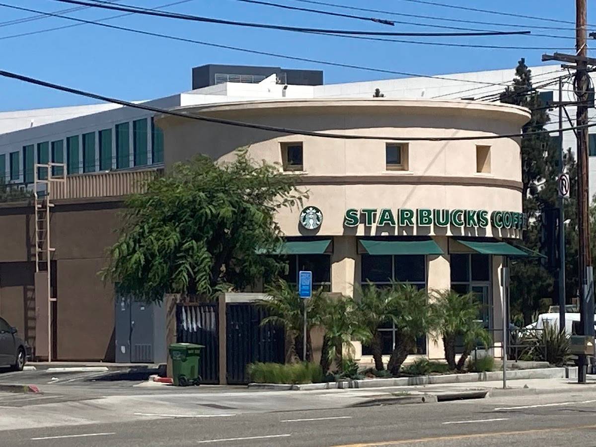 Starbucks restaurant in Culver City - photo 3