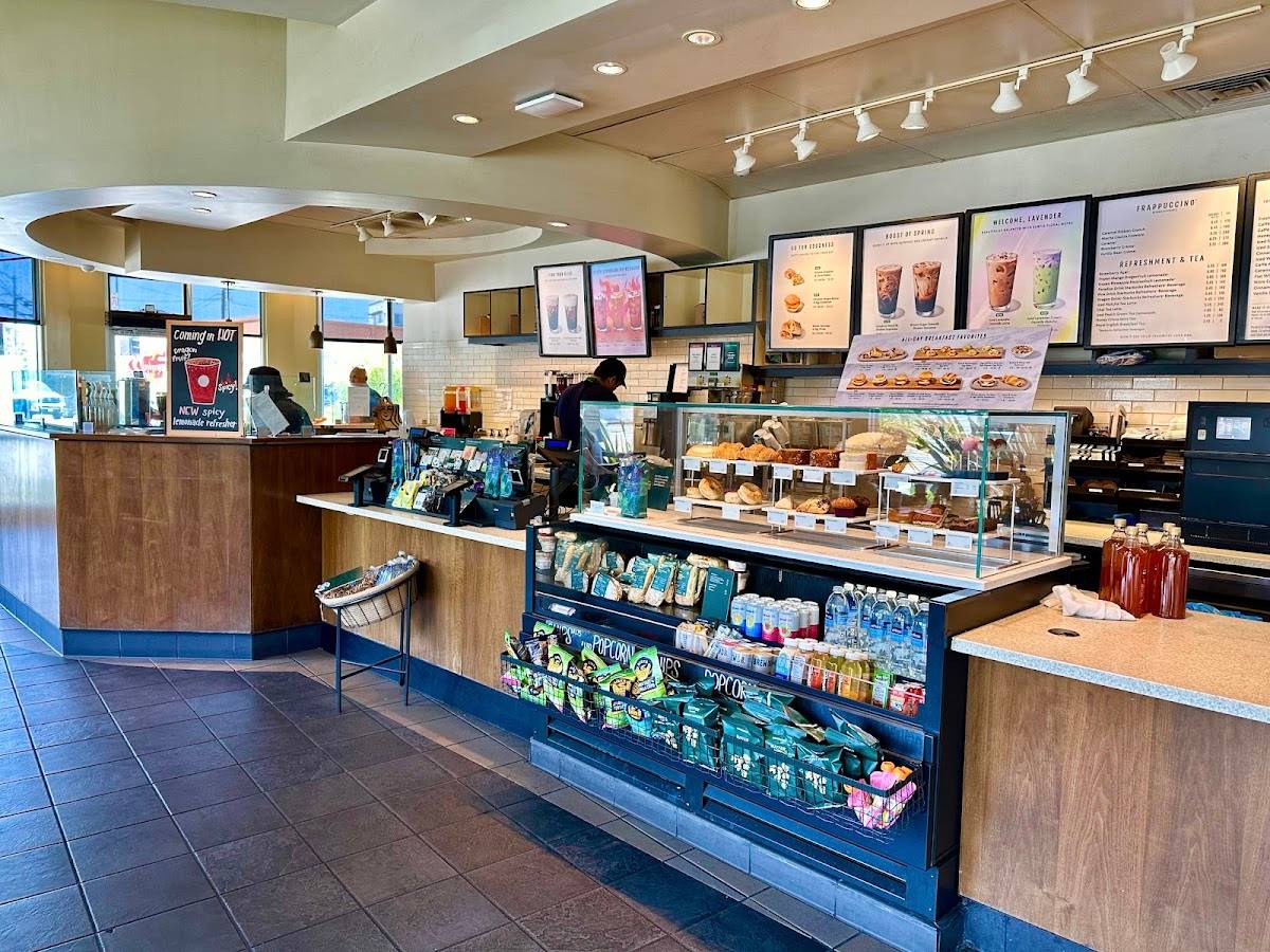 Starbucks restaurant in Culver City - photo 4