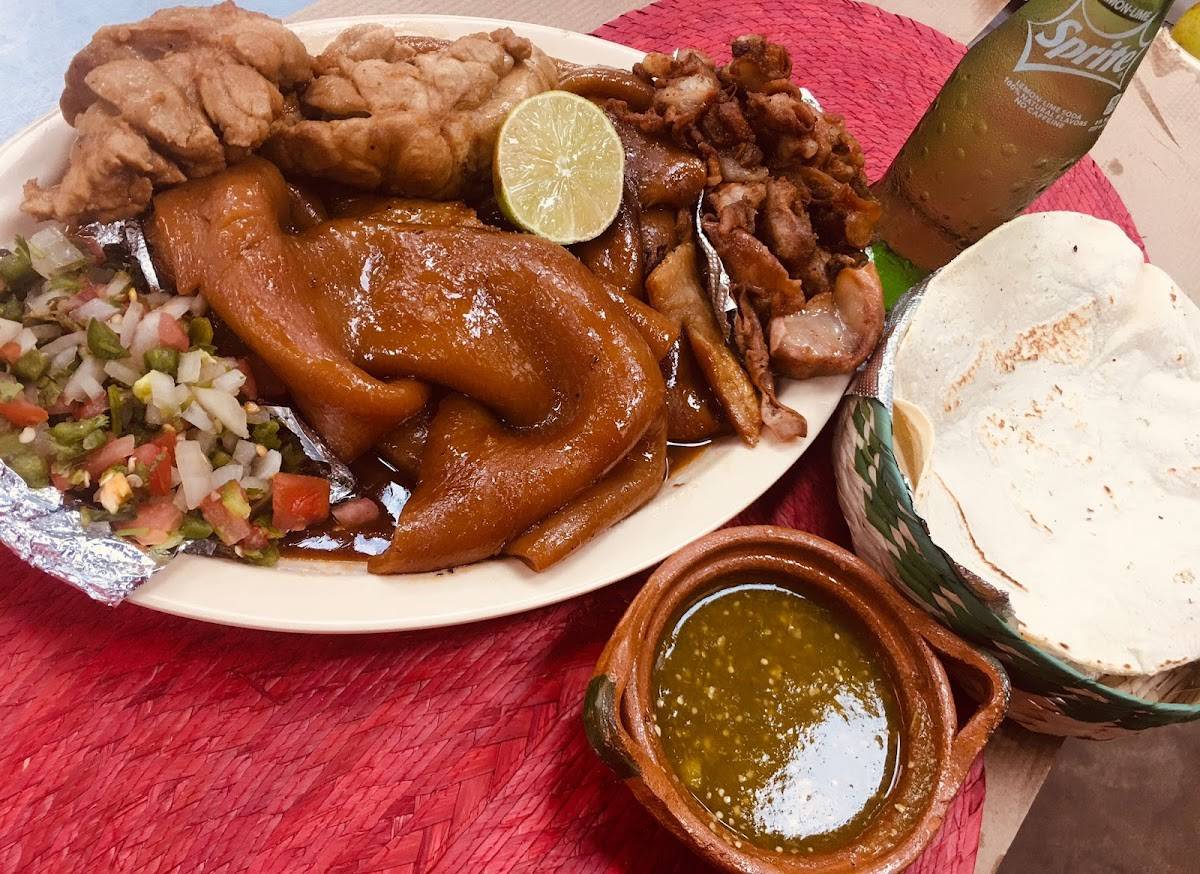 La RANCHERITA Meat Market restaurant in Baytown - photo 3