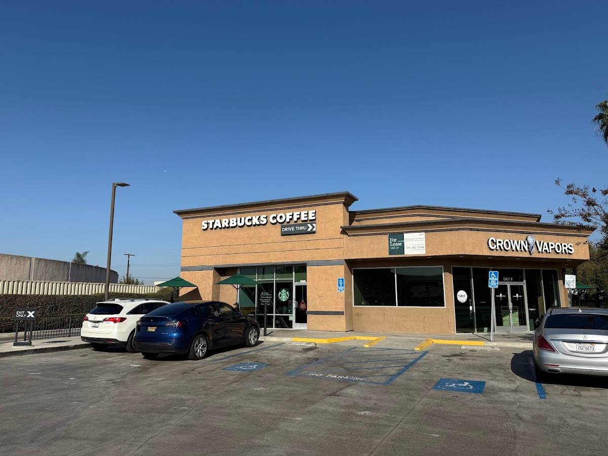 Starbucks restaurant in Garden Grove - photo 3