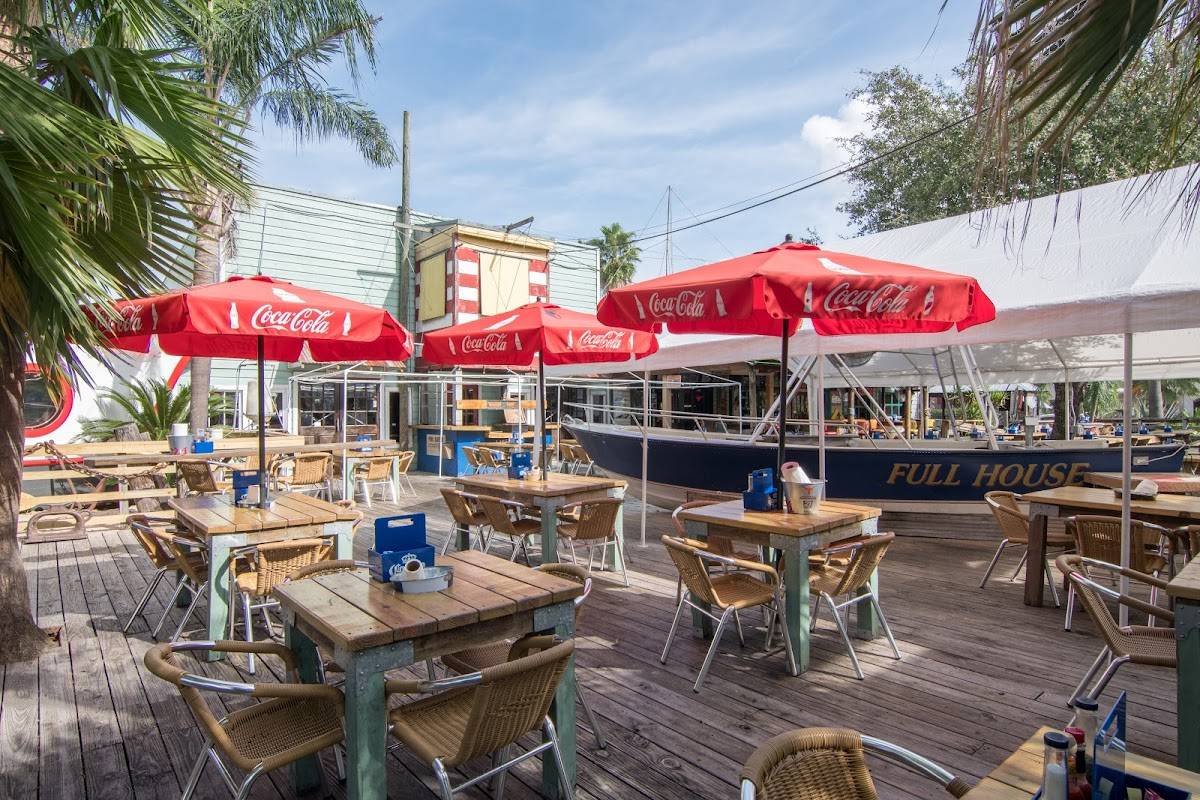 Sam's Boat restaurant in Houston - main photo