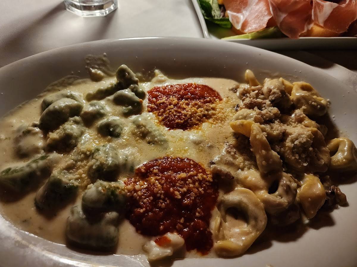 Tutti Santi Ristorante by Nina restaurant in Phoenix - photo 3