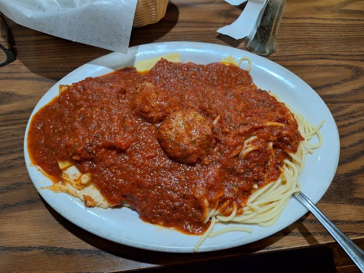 Luna Pizzeria & Italian Restaurant restaurant in Clovis - photo 2