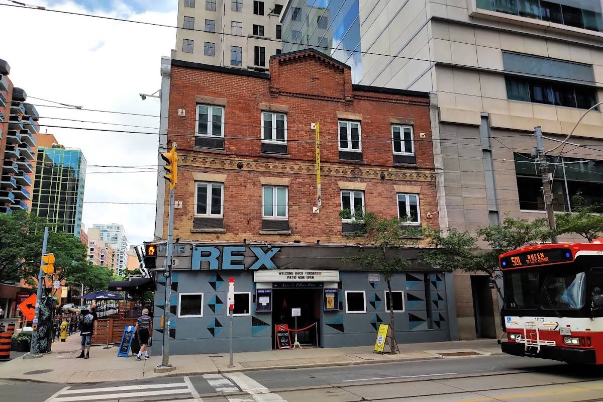 The Rex Hotel Jazz and Blues Bar restaurant in Toronto - photo 3