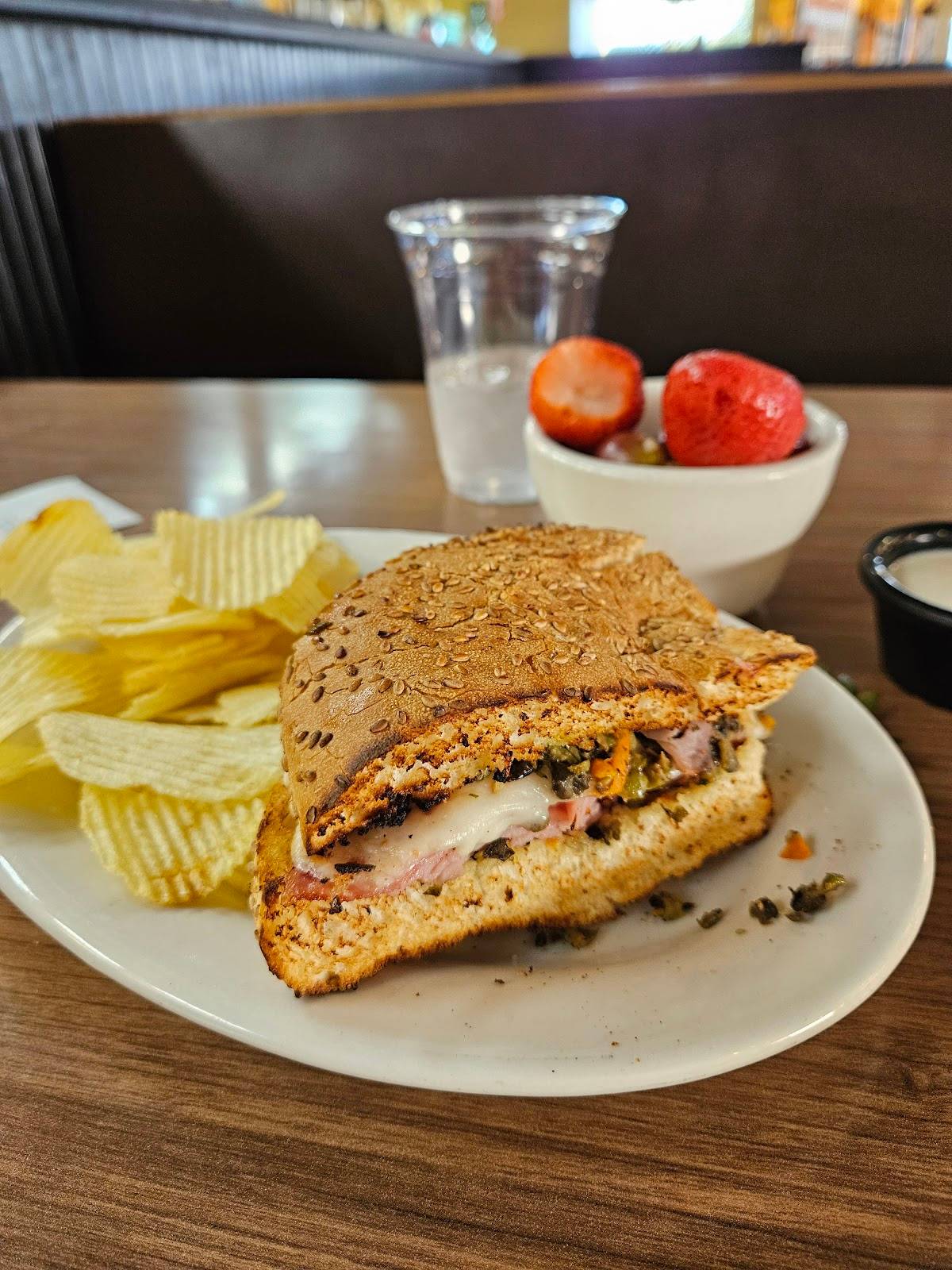 Jason's Deli restaurant in Houston - photo 3