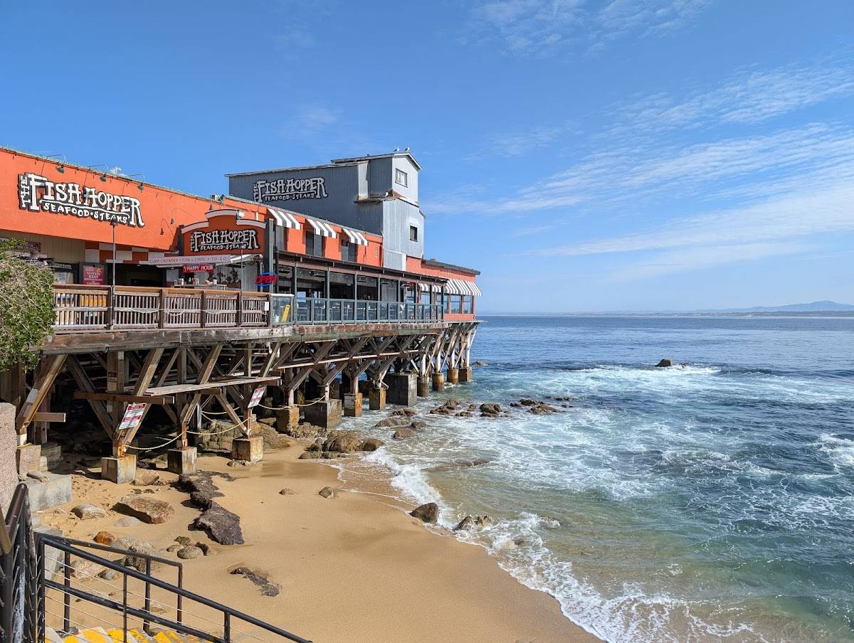 Fish Hopper restaurant in Monterey - photo 5