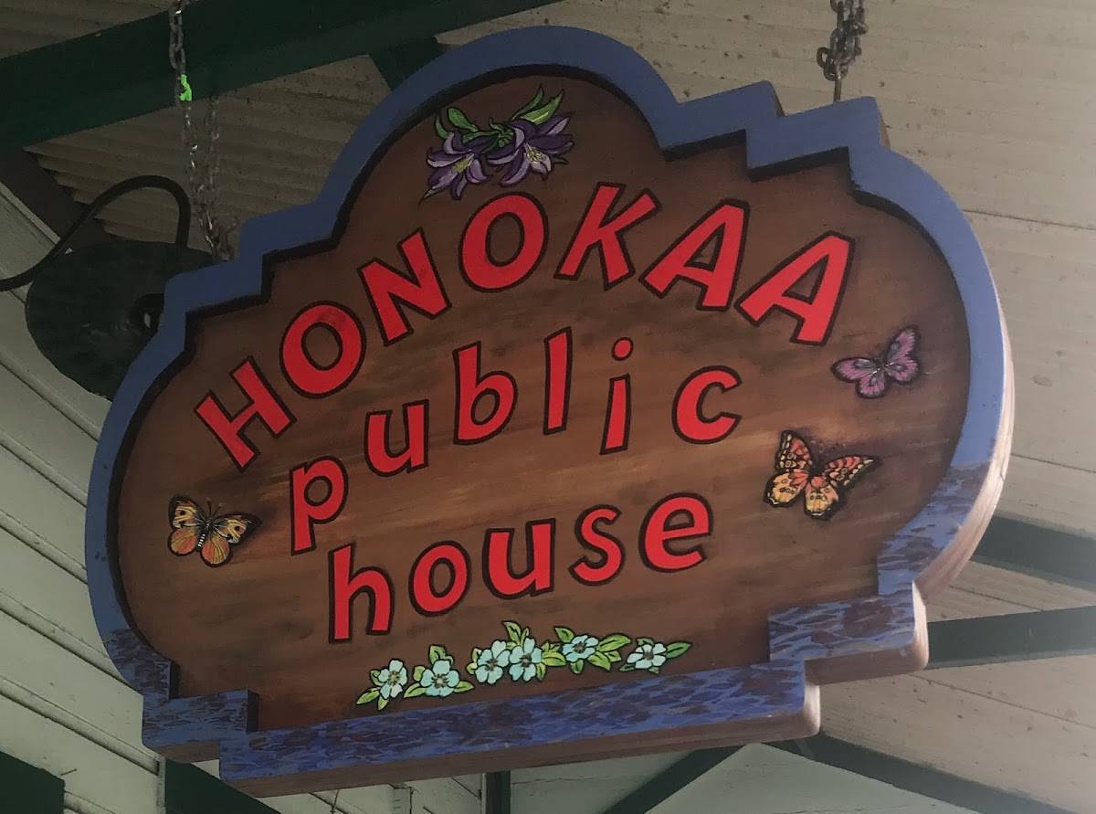 Honokaʻa Public House restaurant in Honokaa - photo 4