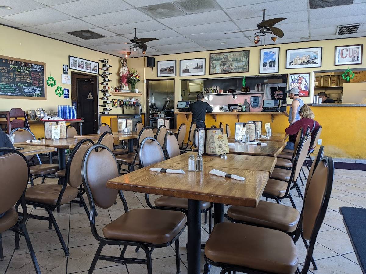 Versailles Cuban Food- La Cienega Blvd restaurant in Los Angeles - photo 4