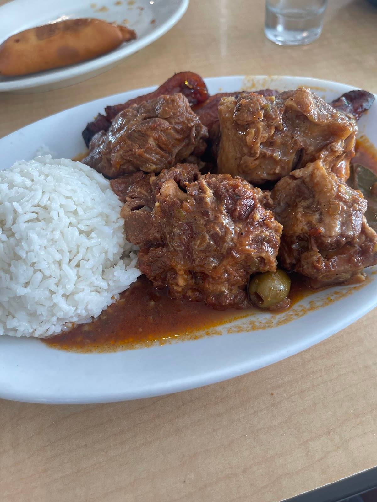 Versailles Cuban Food- La Cienega Blvd restaurant in Los Angeles - photo 5
