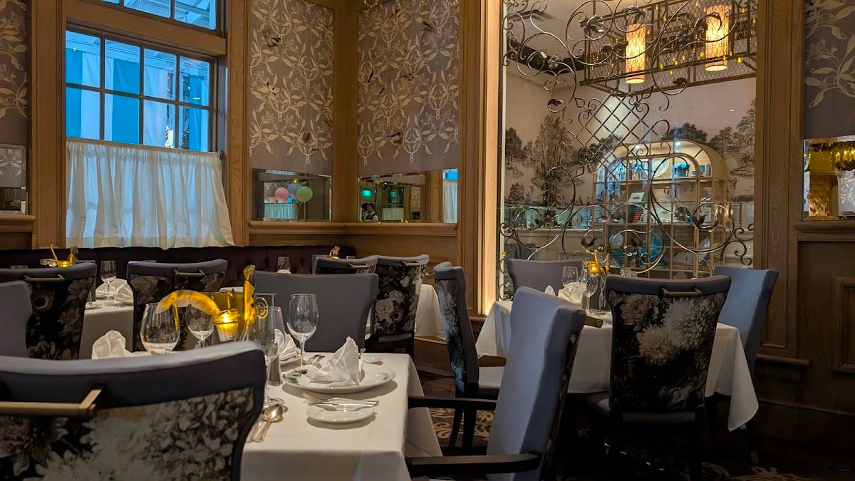 Commander's Palace restaurant in New Orleans - photo 2