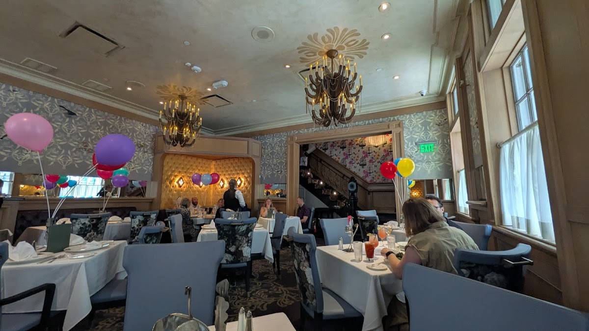 Commander's Palace restaurant in New Orleans - photo 5