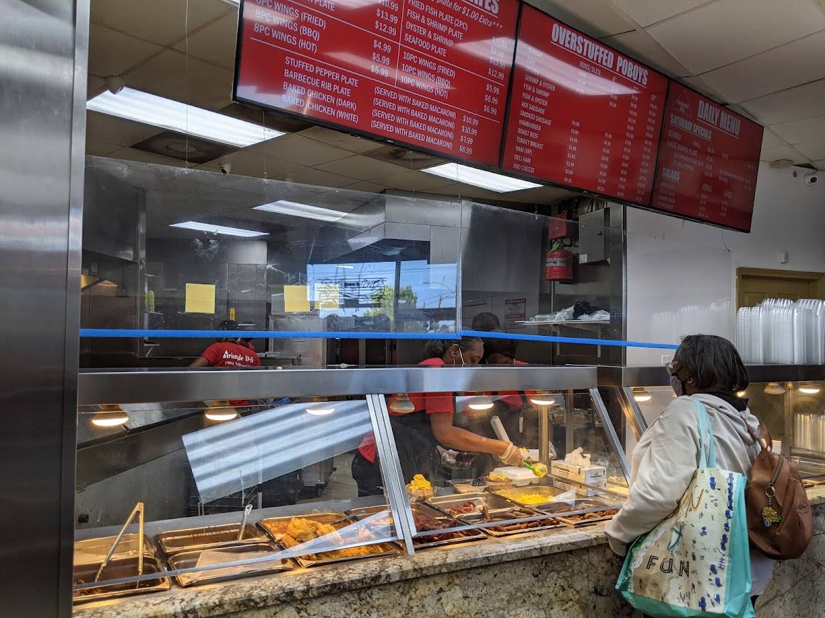 TRIANGLE DELI restaurant in New Orleans - photo 5