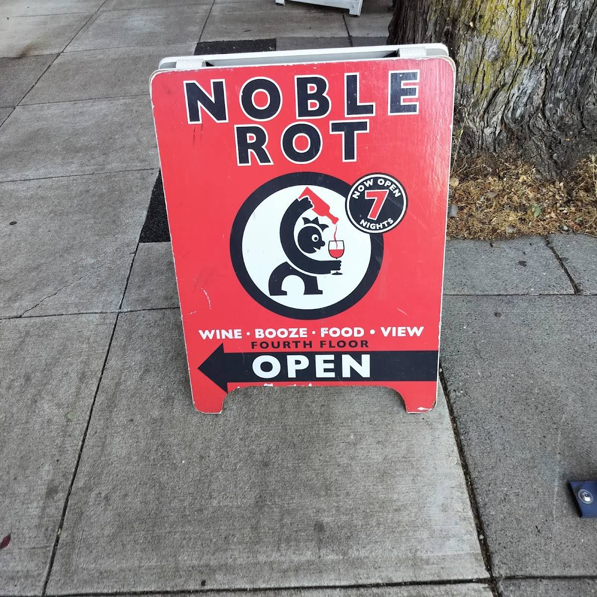Noble Rot restaurant in Portland - photo 4