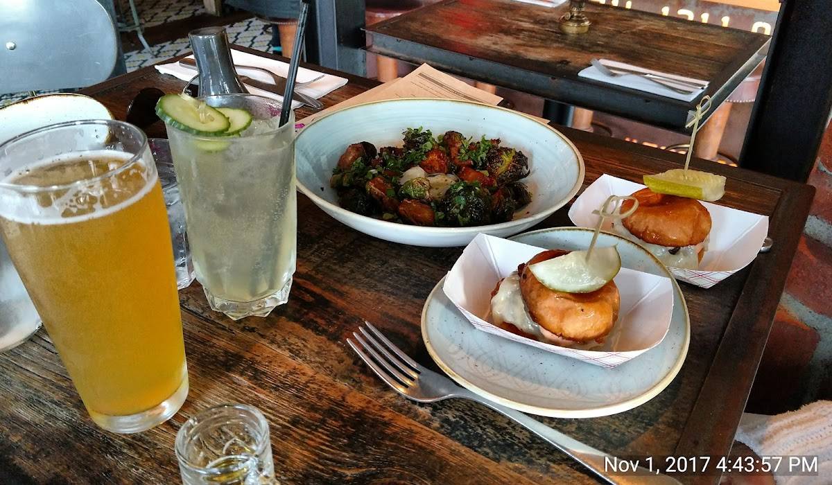 Craft & Commerce restaurant in San Diego - photo 2